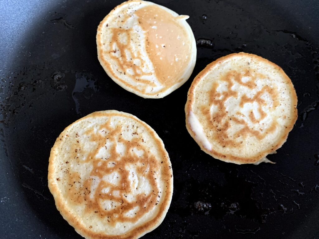 Pikelets - Pancakes aus Neuseeland &amp; Australien - Schneggi &amp; Spatzl